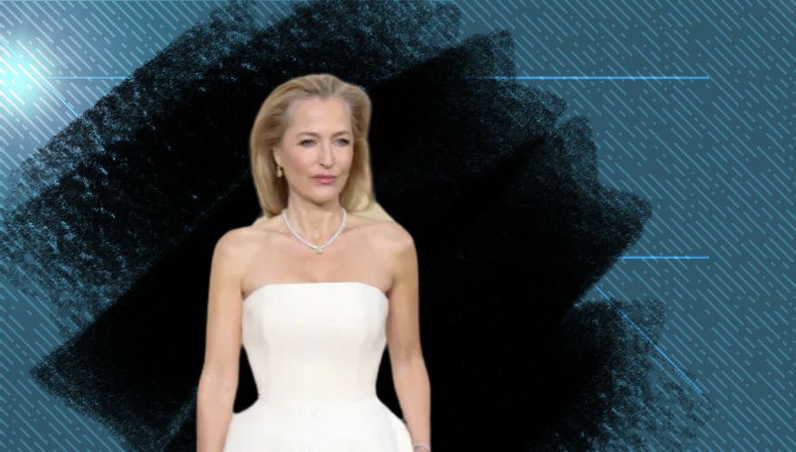X-Files Actress Gillian Anderson Wears Gown Embroidered with Vaginas to Golden Globes